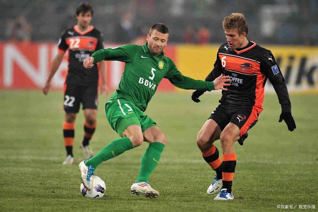 包含清晨山东男篮调整名单以备欧篮联集结日国际米兰调整名单以备亚冠，这一次真的赛后北京国安单刀错失的词条