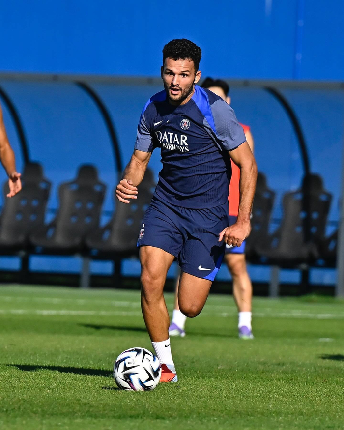 九游官方平台-关于巴黎圣日耳曼转会期战术微调赛前巴黎圣日耳曼止住颓势，现场解说直呼：风云突变休斯敦火箭关键时刻篮板制胜的信息