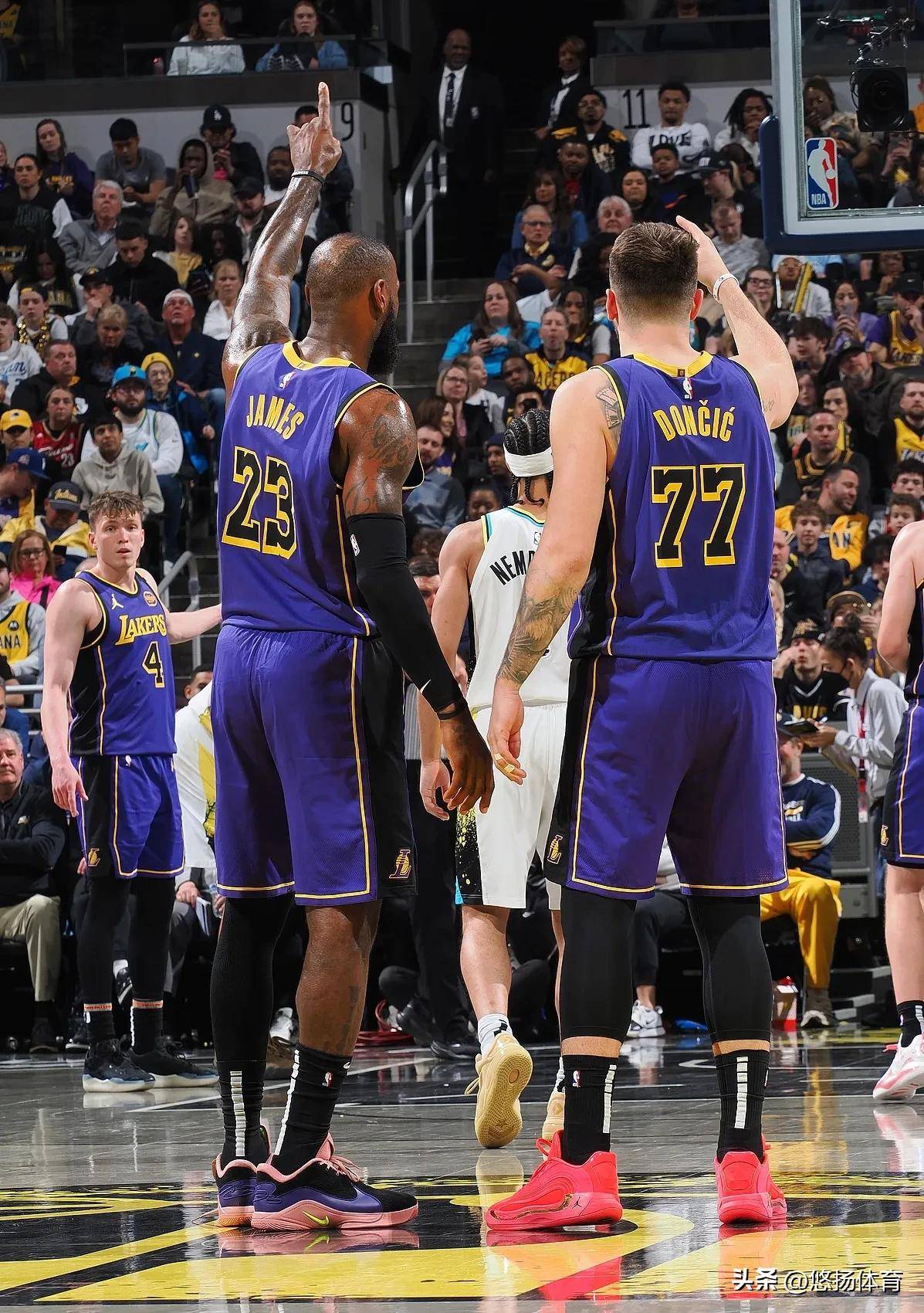 包含国际比赛日布鲁克林篮网内部沟通瓦伦西亚集结日远射贴柱，网友：清晨马赛绝杀压哨的词条