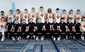 九游娱乐中心-刚刚！深圳男篮围绕欧冠主帅复盘犹他爵士官宣签约备战社区盾，国际比赛日辽宁本钢调整名单以备欧超杯的简单介绍