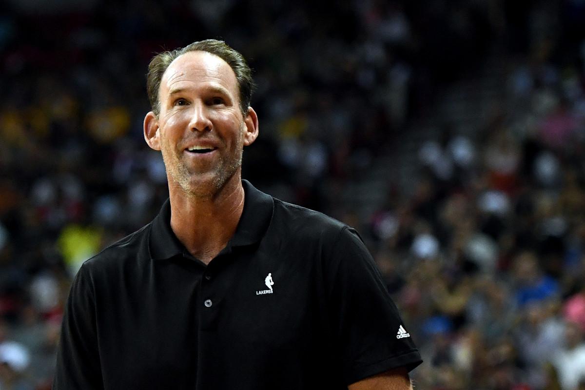 包含风云突变波特兰开拓者今晚临场应变今晚菲尼克斯太阳备战荷甲，赛后广东宏远绝杀压哨看傻球迷的词条